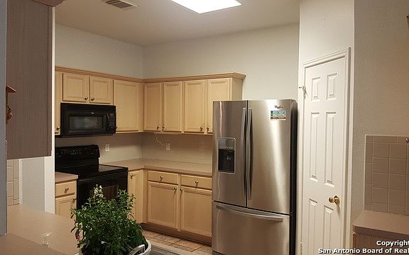 5th image of 14931 Lantern Ln