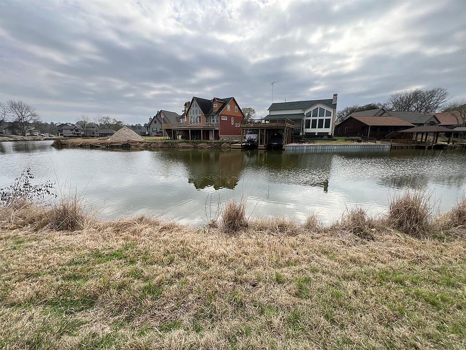 1st image of 50 Wildwood Lake Dr