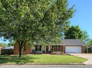 1112 Ashwood Dr, Russellville, AR 72801
