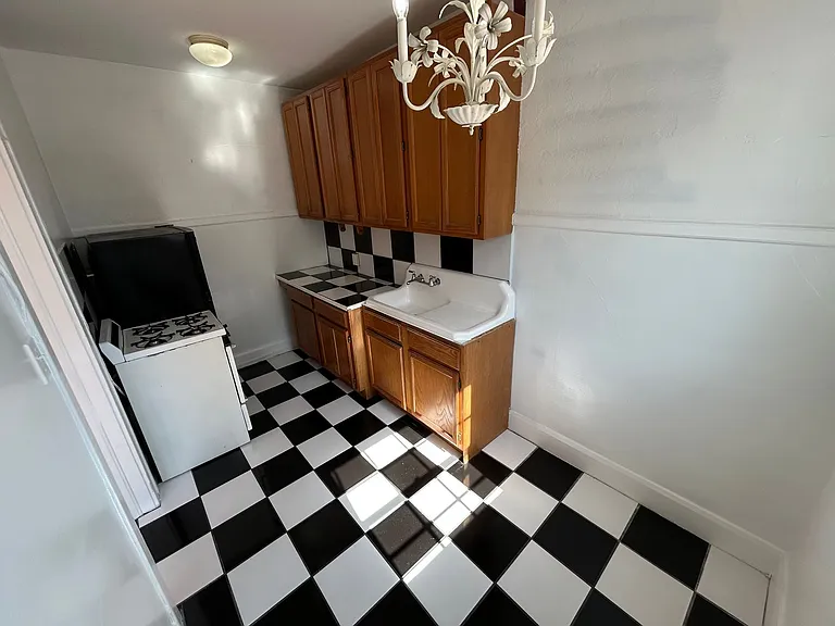 118 Indian Pl — Photo 8