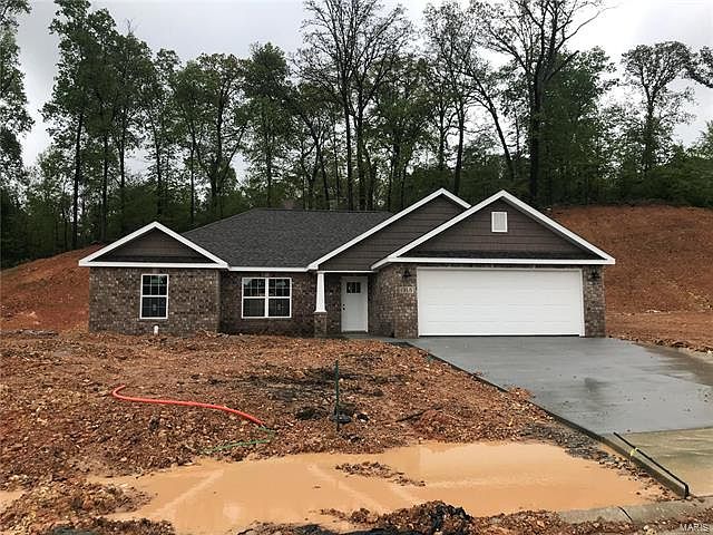 1st image of 1918 Williamsburg Dr