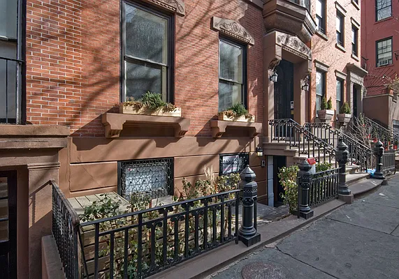 Sold by Brown Harris Stevens | media 19