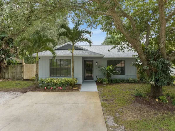 2146 86th Ct, Vero Beach, FL 32966