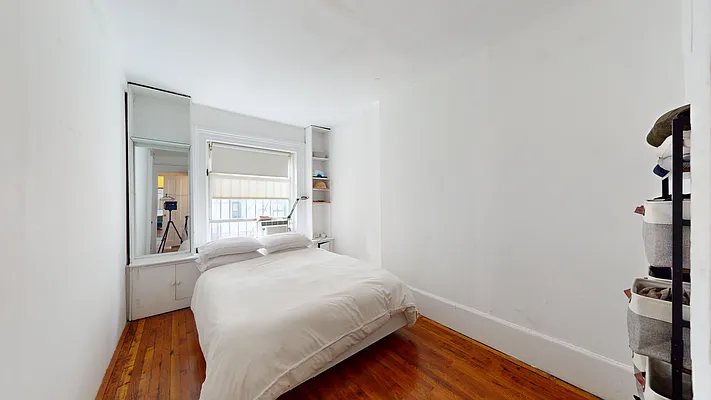 Rented by Bond New York | media 5