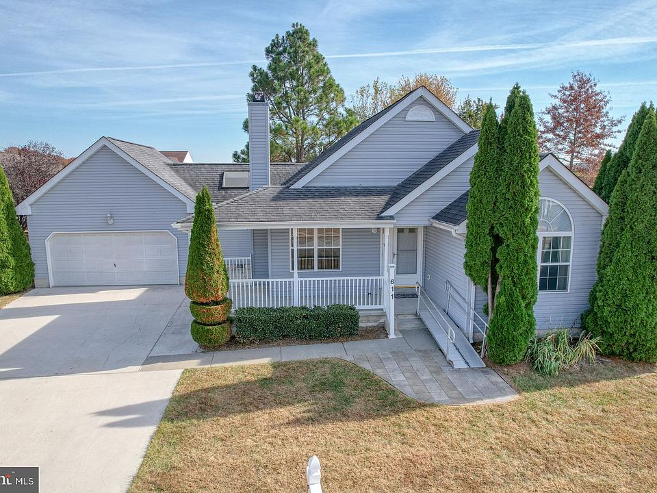 1st image of 611 Dove Nest Ct