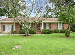 705 Leo Dr, Elm City, NC 27822
