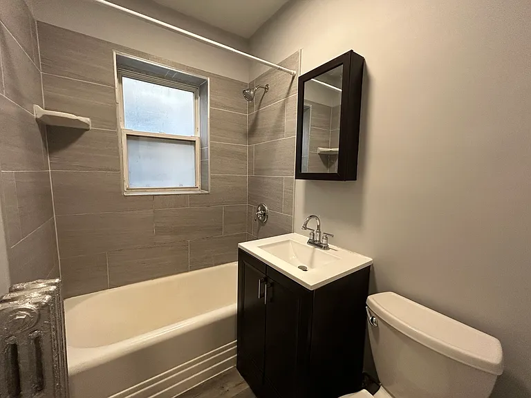 6957 N Ashland Blvd #304 — Photo 7