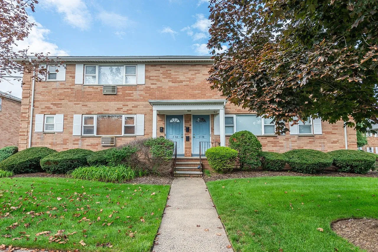 1 bed, $2,000 — Photo 2