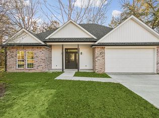 119 Ridgeview Dr, Carriere, MS 39426