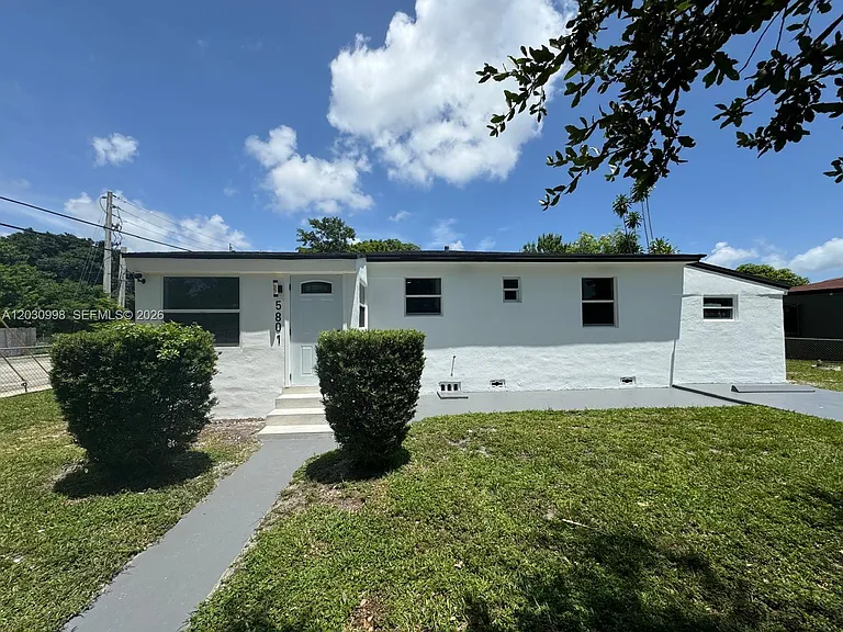 5801 NW 11th Ave #A — Photo 2