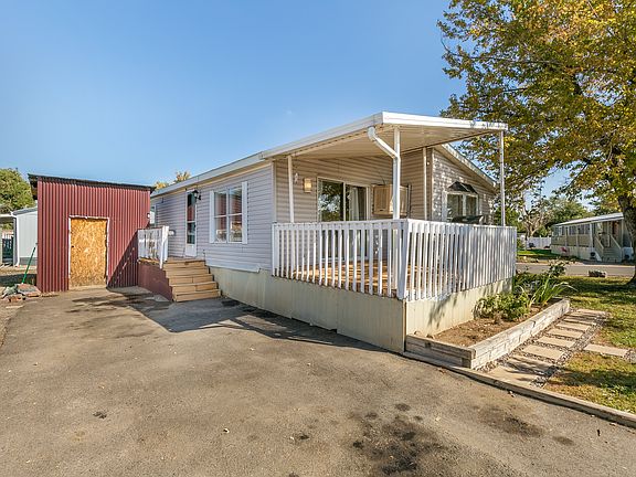 3rd image of 17073 E Batavia Pl #32