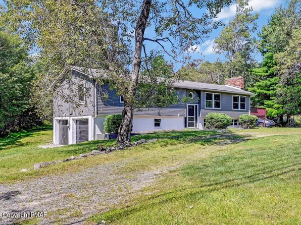 486 Clearview Dr, Long Pond, PA 18334