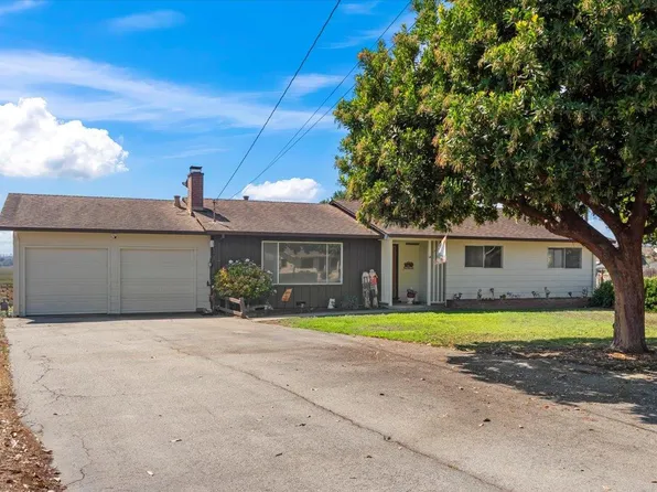 22 Easton Rd, Royal Oaks, CA 95076