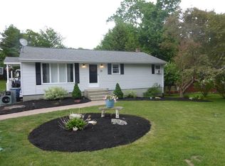 37 Juniper Ln, Rutland, MA 01543