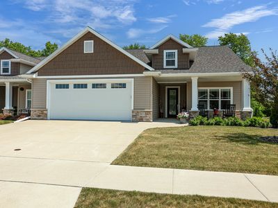 N9072 Southtowne Dr, Menasha, WI, 54952