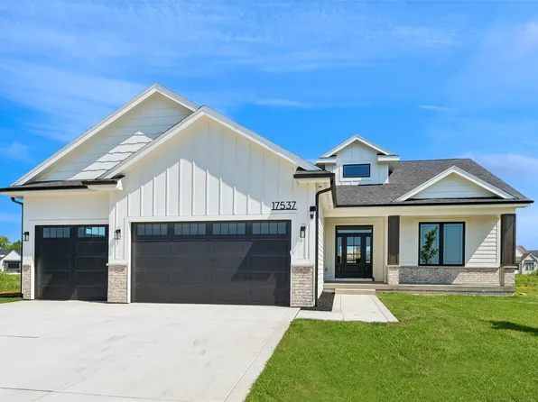 17537 Northview Dr, Urbandale, IA 50263