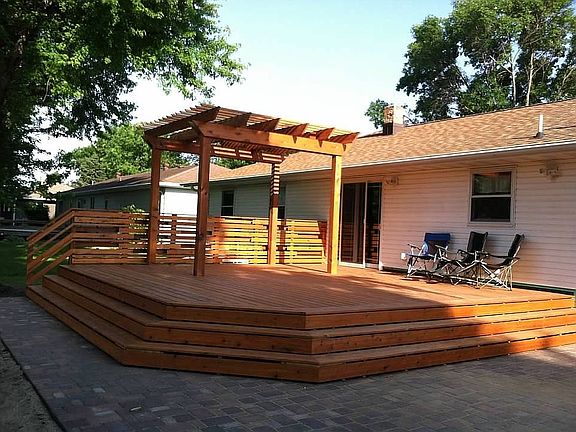 Deck & Patio