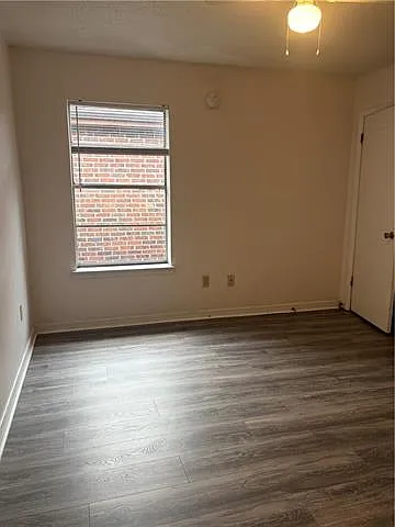 2512 Caswell Ln — Photo 13