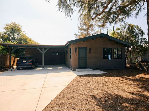 2135 Navarro Ave