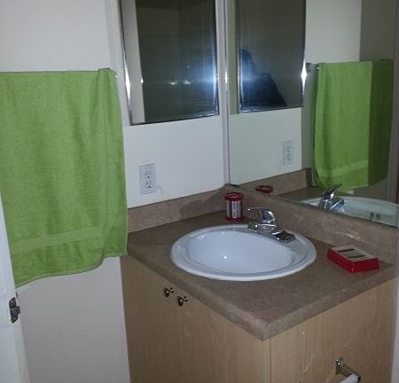 2nd image of 124 Villa Cir #124