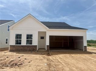 205 Candytuft Ct, Lexington, NC 27295