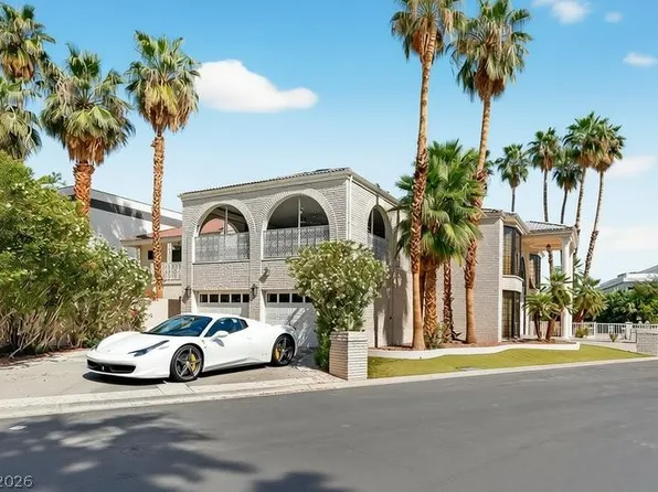 2834 Queens Courtyard Dr, Las Vegas, NV 89109