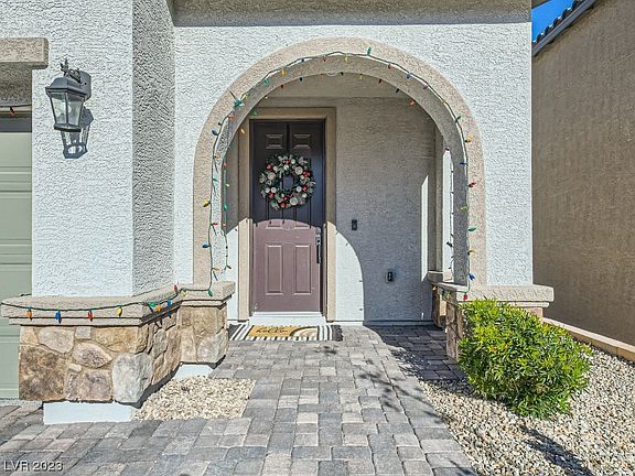 3rd image of 10924 Oregano Ave