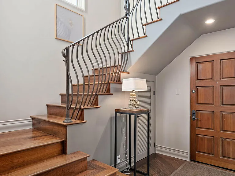 71 Olive Mill Rd — Photo 3