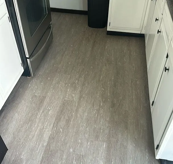 301 N Carole Ave — Photo 2