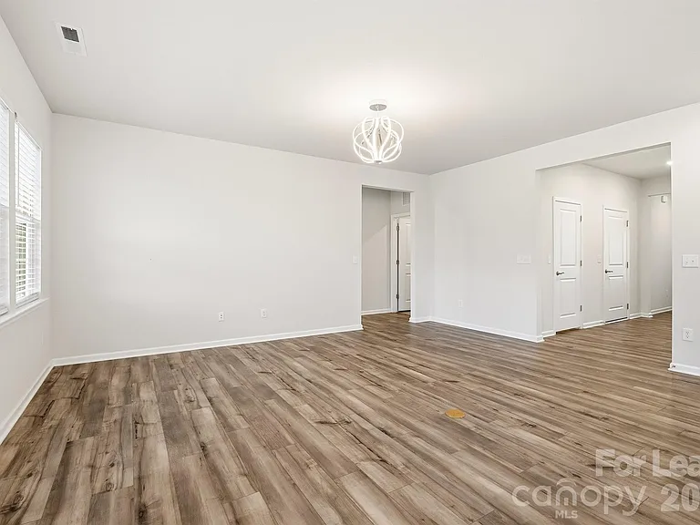 162 White Apple Way — Photo 5