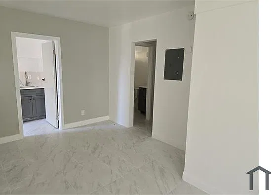 Studio, 550 sqft, $1,700 — Photo 3