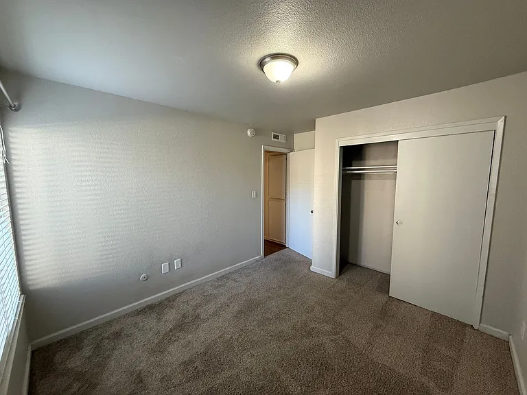 3701 Colonial Dr #201 — Photo 18