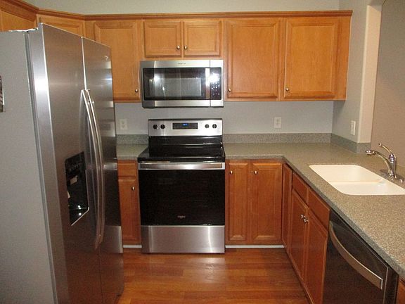 2nd image of 504 Avery Way Ct