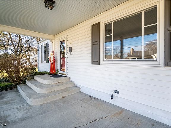 5th image of 67 Furlen Ct