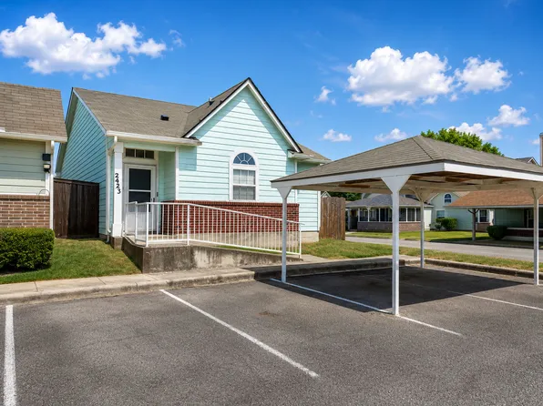2423 Crown Xing, San Antonio, TX 78251