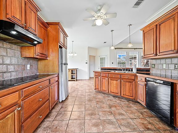 4th image of 4081 Cypress Clear Ct