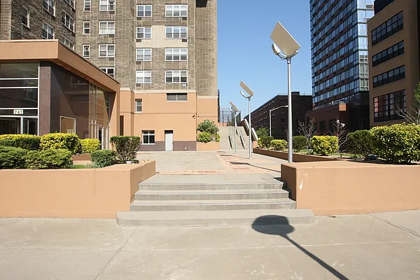 Rented by Global Equities Management | media 10