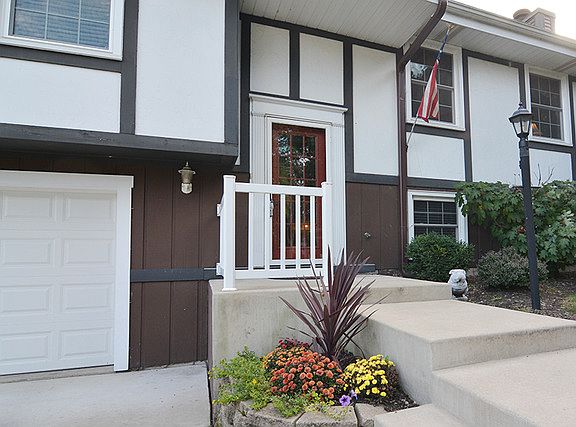 2nd image of 1517 Whitehall Ct