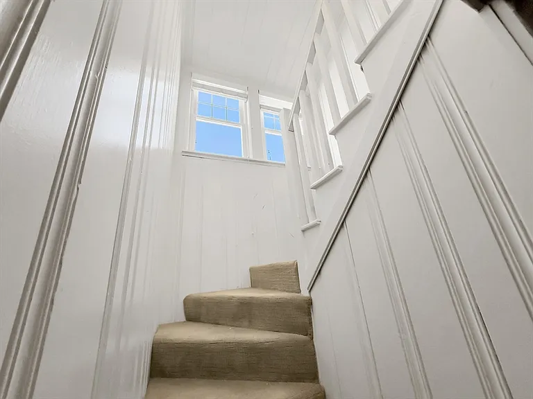 61 Moraine St #61 — Photo 13