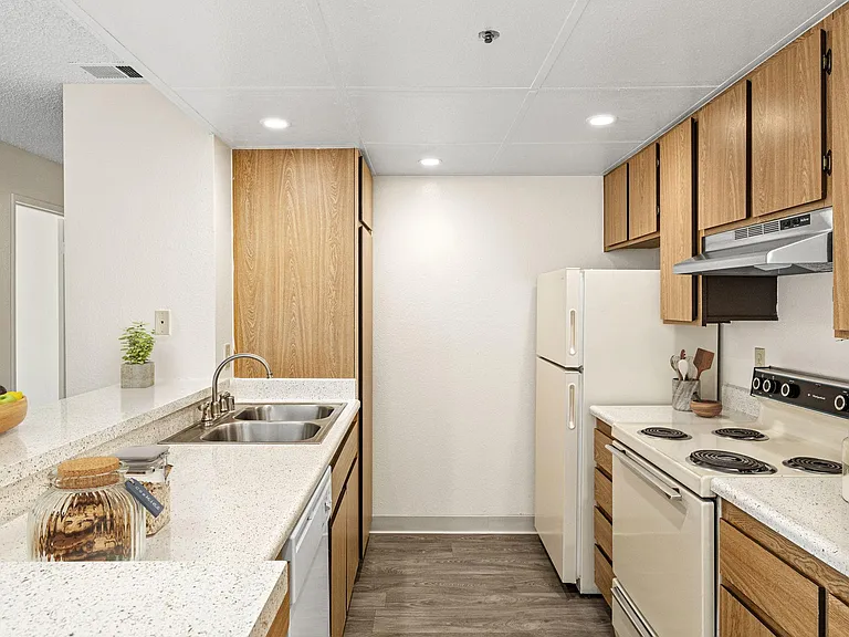 Pepperwood Apartments — Photo 6