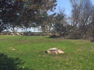 7 Silver Farm Ln, Westerly, RI 02891