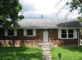 2483 Woodhill Dr, Lexington, KY 40509