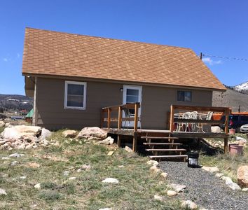 38 Ridge Rd, Centennial, WY, 82055