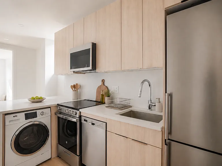 142 Sullivan St #10 — Photo 5