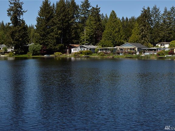 4th image of 1280 SE Crescent Dr