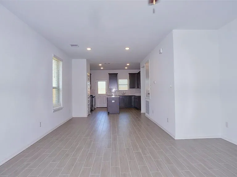 23118 Bright Light Ln — Photo 4