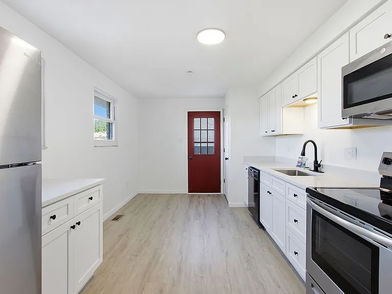 29 Janyce Dr — Photo 6