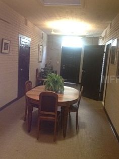 2nd image of 309 S Willow Ave