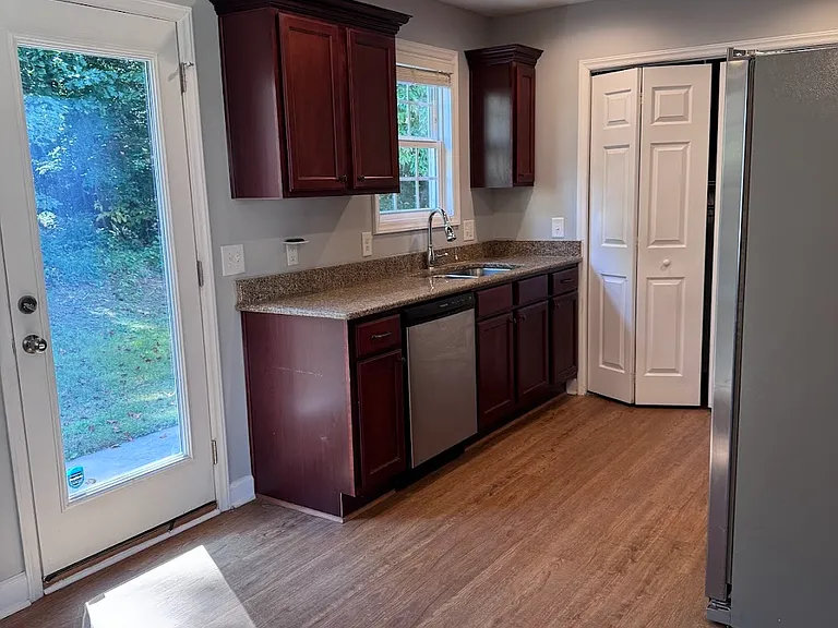 830 Eagles Nest Dr — Photo 17