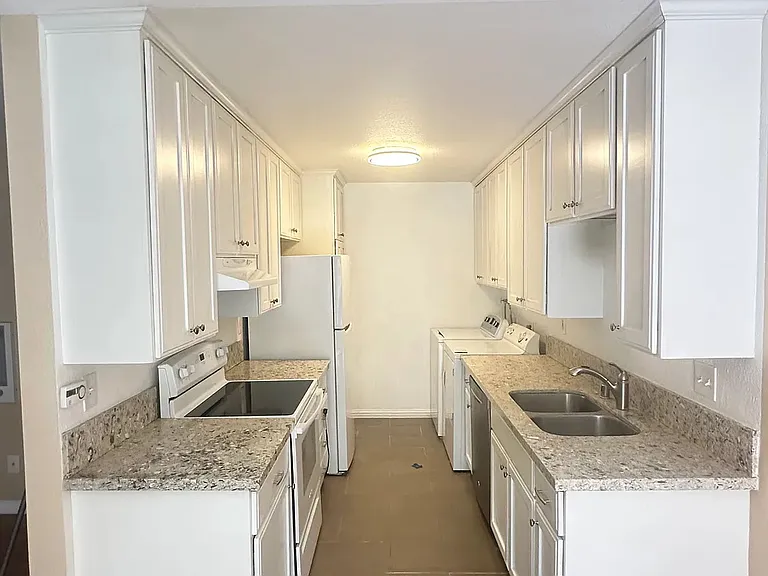 10530 Caminito Rimini — Photo 1